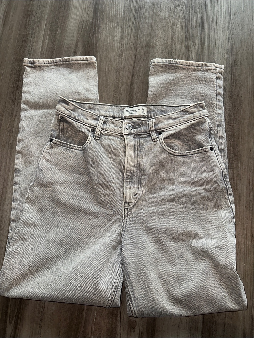 Abercrombie & Fitch The 90’s straight ultra high rise 28 curve love